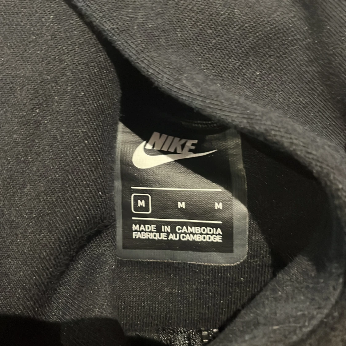Nike tech hoodie - 90