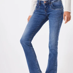 Ltb jeans - Sjukt snygga Ltb jeans! Säker pga att dom sitter löst på mig! 