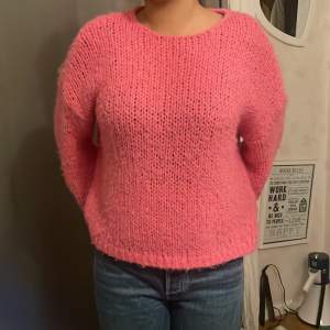 En rosa tröja från only i storlek xs