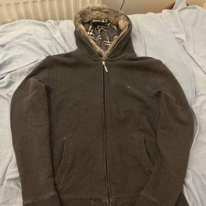 Archive burberry black label zip up with fur C 10/10 Rare asf