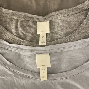 Två stycken t-shirt - Skriv för mer info eller bilder❤️