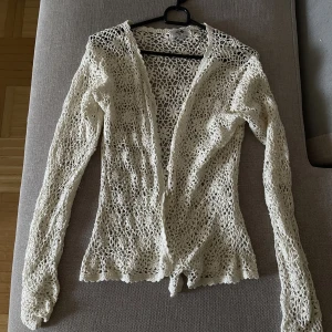 Stickat kofta - Stickat kofta som ej kommer till användning 