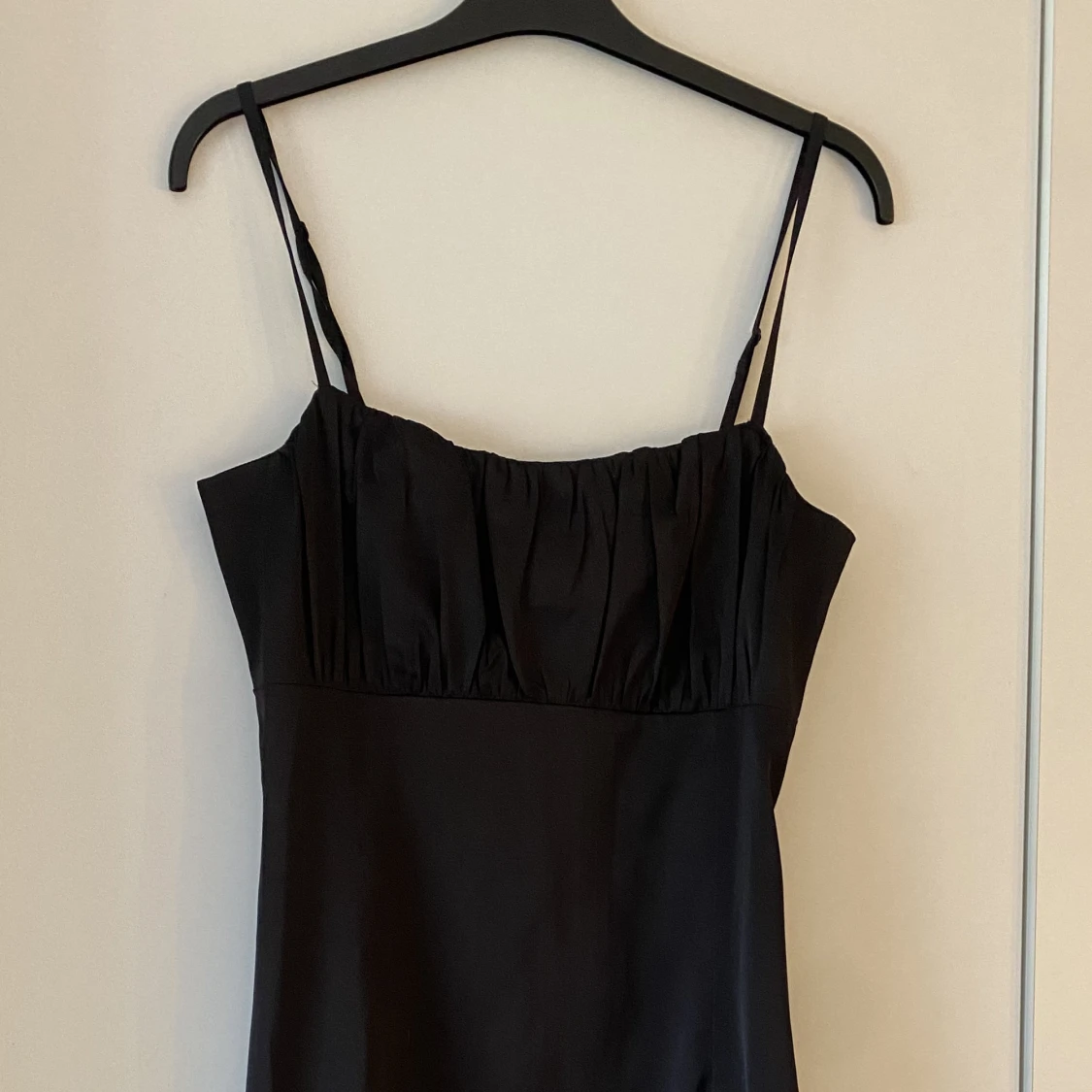 Satin klänning - 90