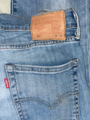 Levis jeans straight fit - Jättefina men kommer inte till användning hos mig, midwaist straight fit  