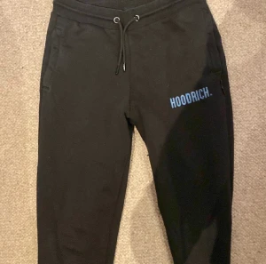 Hoodrich - Hoodrich sett. Använd fåtal gånger. Storlek s nypris 1400 mitt pris 400