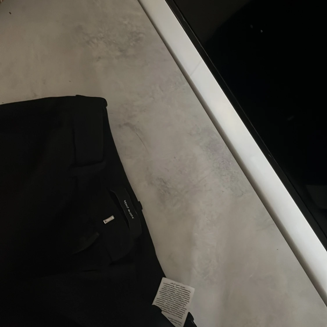 Svarta kostymbyxor skönt matrial - 90