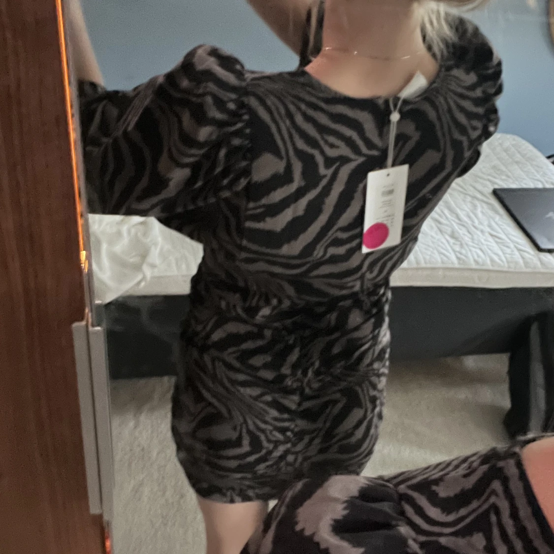 Mönstrad klänning - 91