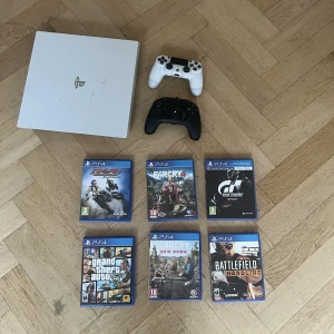 Ps4 Pro - Med kontroller och spel