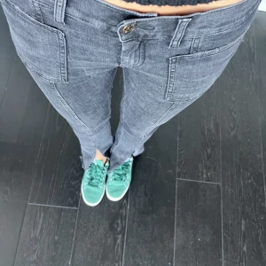 Diesel Jeans - Diesel Jeans, tror modellen heter Slandy. Jättestretchiga👍🏻❤️ 