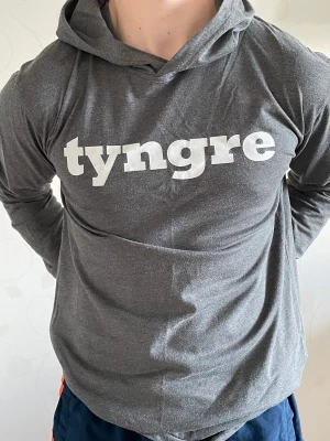 Tyngre sweatshirt  - Använt några gånger, väldigt bra kvalitet och snygg.