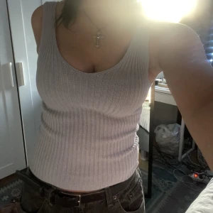 brandy linne  - stretchig stickad linne från brandy melville aldrig använt 