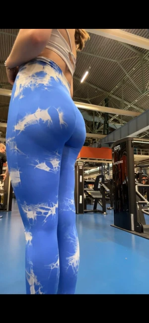 Tränings tights - Blå Scrunch tights från SHEIN. Väldigt bra skick. Använda få gånger. 💙