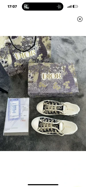 Dior skor  - säljer mina fina dior skor då dom inte passade 💕