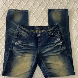 Skit snygga jeans, passar även XS Orginal pris : 1000kr & använda 2 gånger