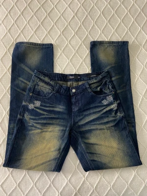 Jeans - Skit snygga jeans, passar även XS Orginal pris : 1000kr & använda 2 gånger