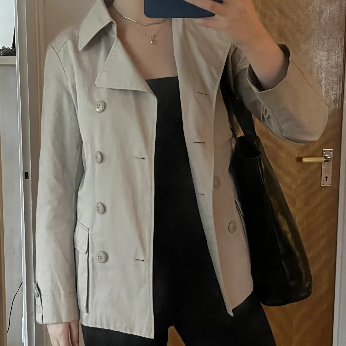 Kort trenchcoat, Esprit