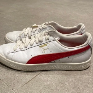 Puma sneakers - Här är ett par Puma sneakers som är använda några gånger. 