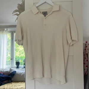 Stickad Piké  - Bra skick 