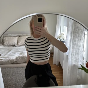 Stickad topp - Randig stickad topp från zara strl s, inga defekter 