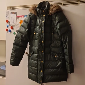 Mint & Berry vinterkappa  - Varm och skönt vinter jacka