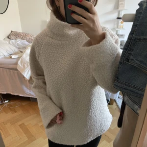 Tjöcktröja - Jätte mysig tjocktröja nu till hösten!! Knappt använd💞