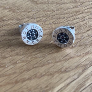 Thomas Sabo silverörhängen  - Runda silverörhängen. Sparsamt använda. 