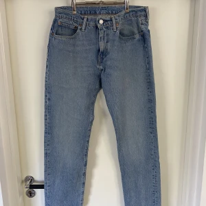 Levis Jeans - Ljusa Levis 502 i toppen skick!