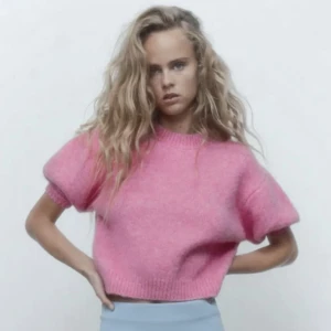 Zara tröja  - Så fin stickad tröja💕använd 3 gånger!