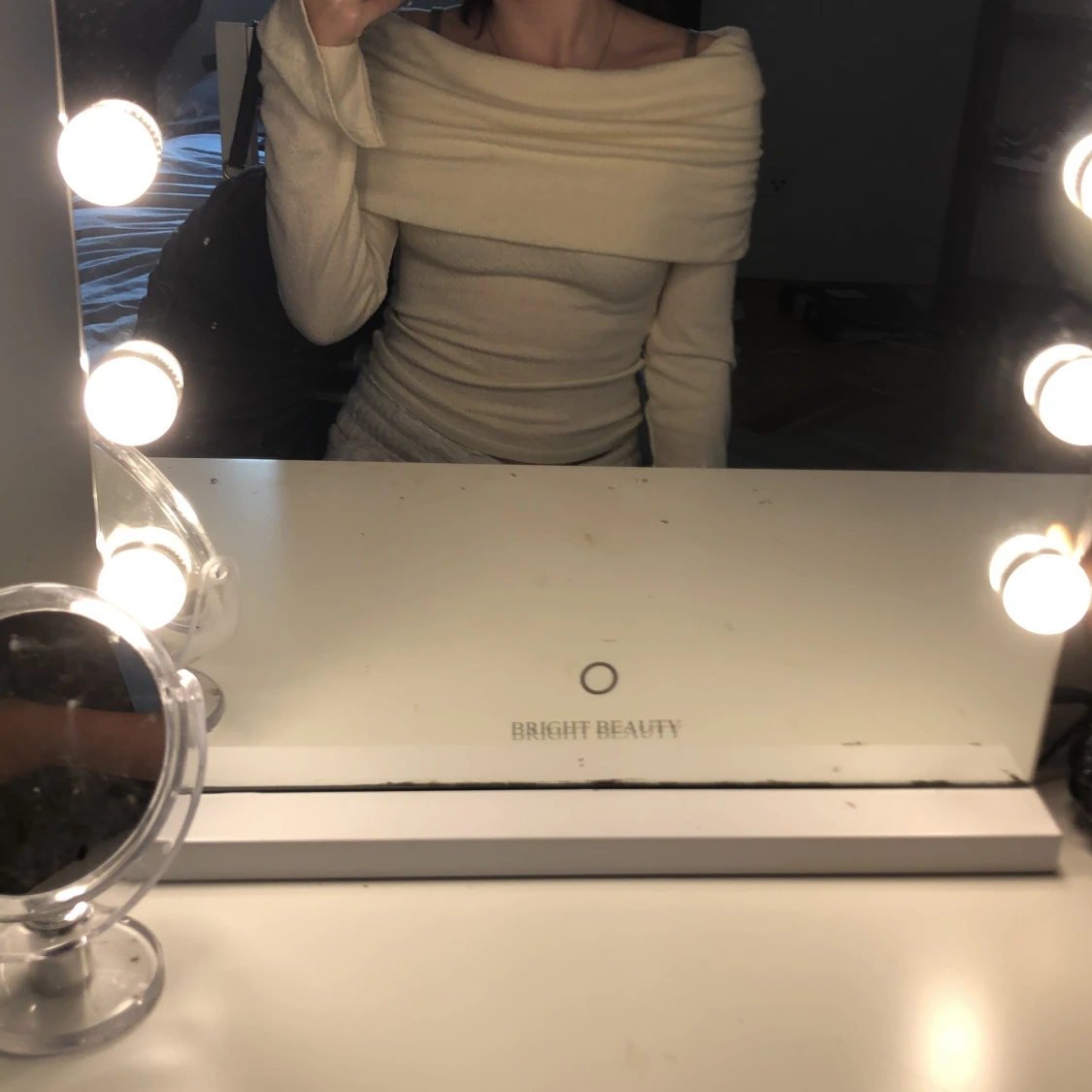 Off shoulder-tröja - 90