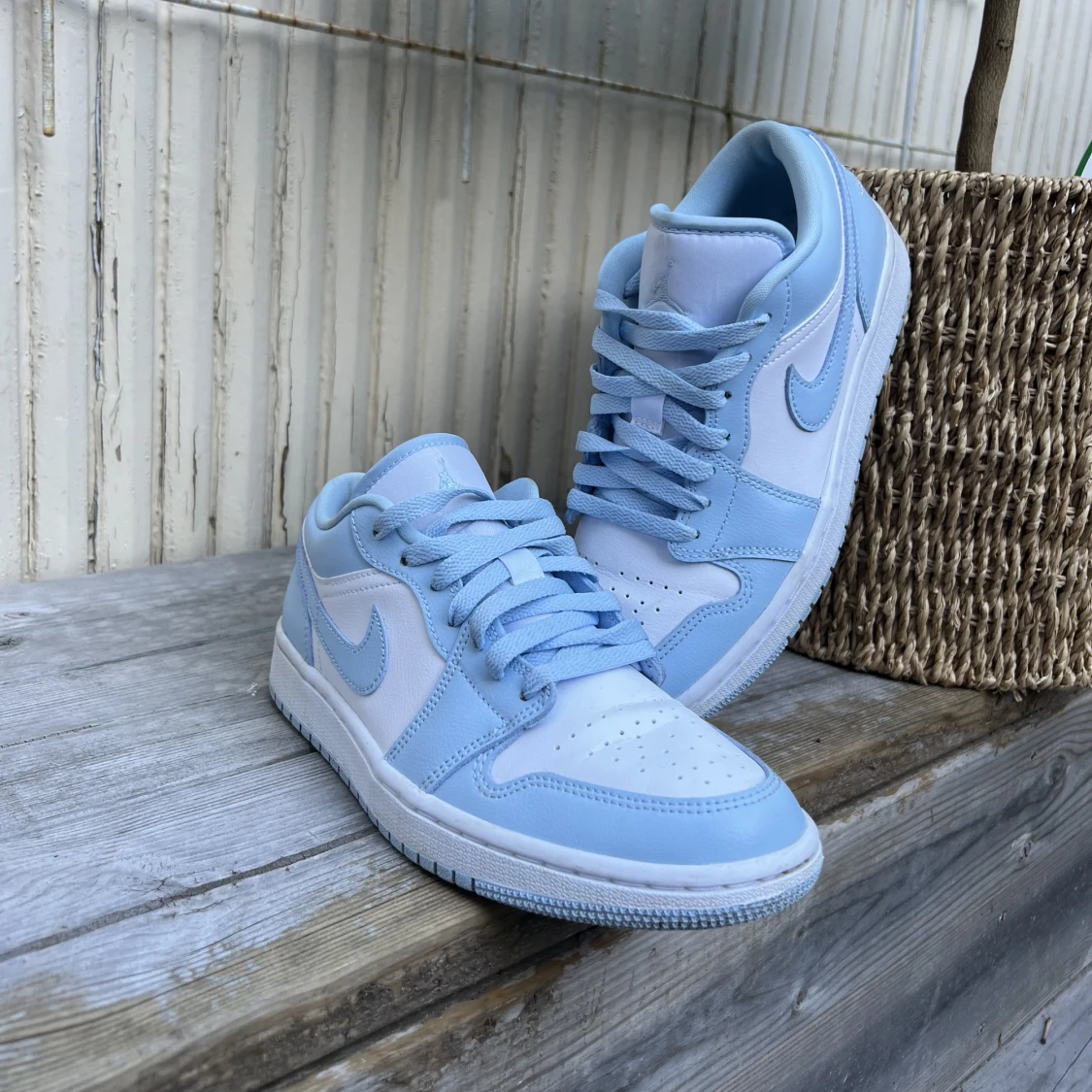 Jordan 1 low aluminium 