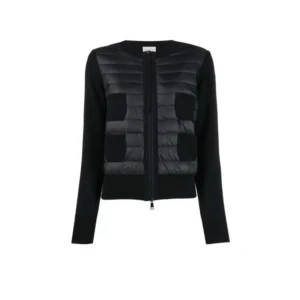 Moncler cardigan - SÖKER! Söker dena moncler cardigan spelar ingen roll vilken färg eller modell gärna kunna mötas upp i Sthlm skriv om ni har !