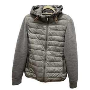 Massimo dutti cardigan  - Säljer den här skit snygga Massimo dutti cardigan som är perfekt till hösten. Väldigt bra skick och använt fåtal gånger. Skriv för frågor 