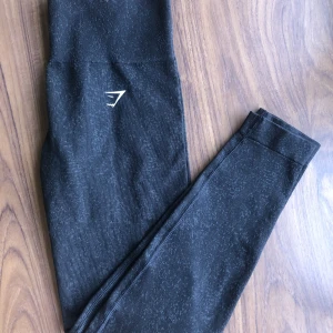 GYMSHARK ADAPT FLECK LEGGINGS XS - GYMSHARK ADAPT FLECK LEGGINGS XS❤️Nypris: 599  Nyskick, använd endast ett par gånger!  