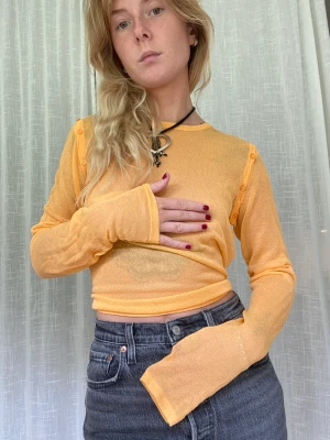 Mesh tröja  - Fin topp i mesh med detaljer   Hör gärna av dig om du har funderingar💌