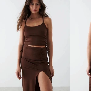 BIANCA X Ginatricot kjol  - Kjol från biancas kollektion med gina, kjolen är storlek XS