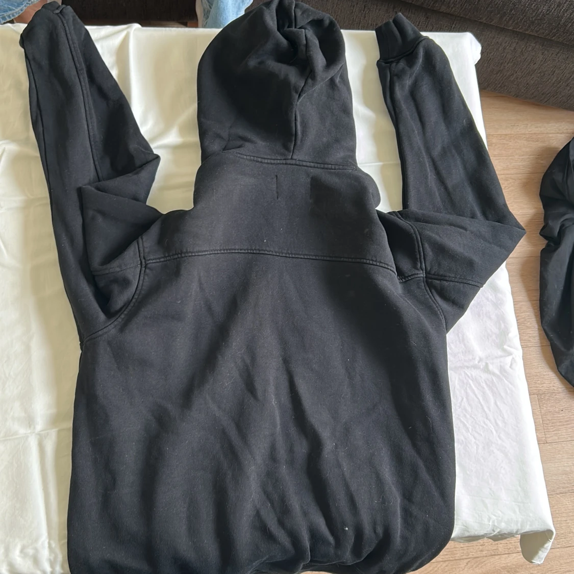 Svart Vailent hoodie  - 90