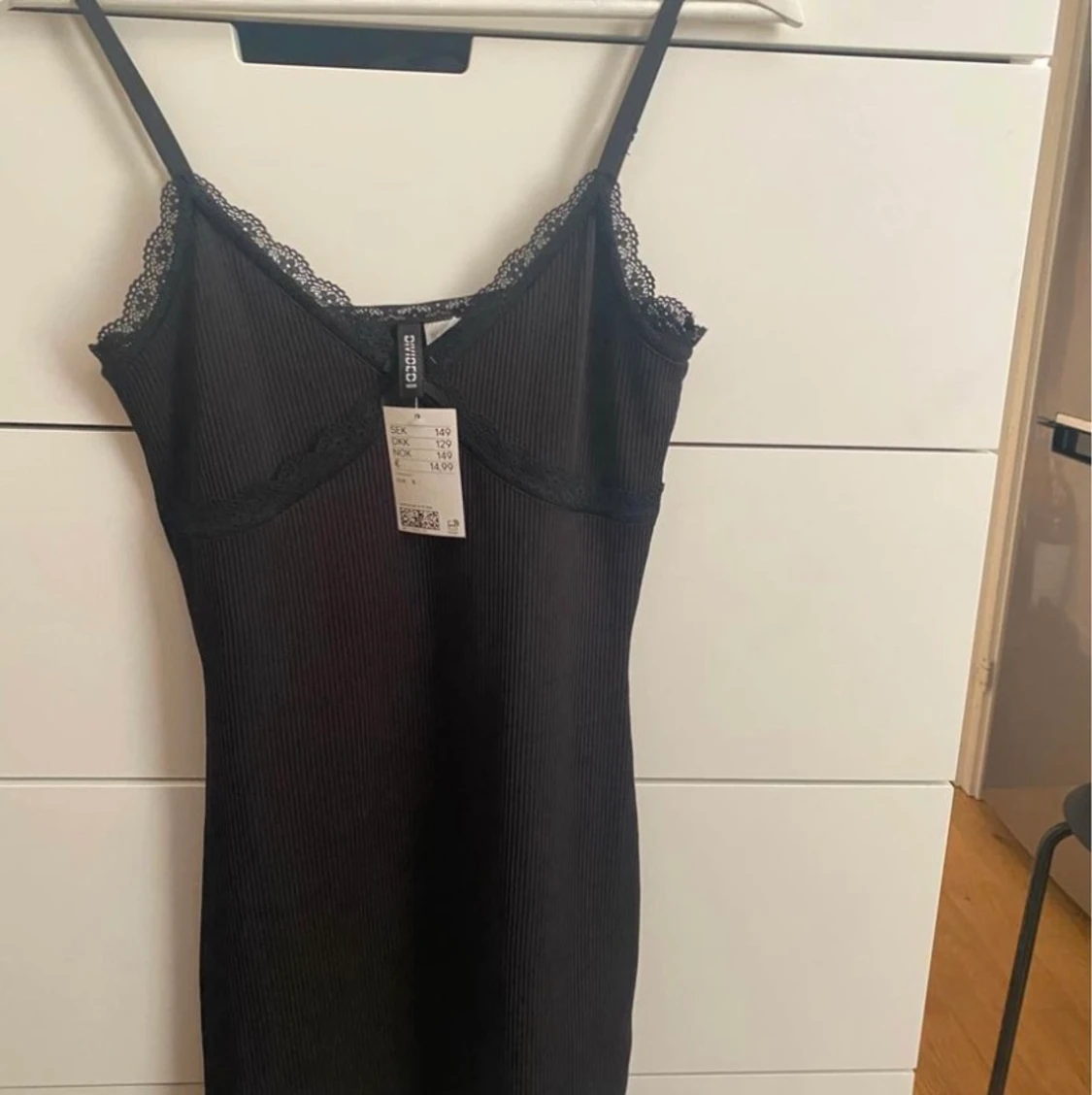 Klänning HM strl. S - 90