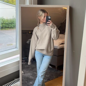 Stickad tröja - Jätte mysig stickad tröja som knappt kommit till användning. Storlek s, köparen står för frakten ☺️