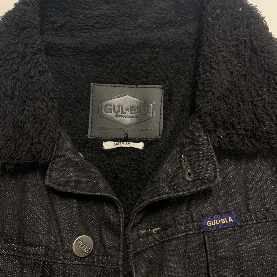 Gul och blå jacka - 91