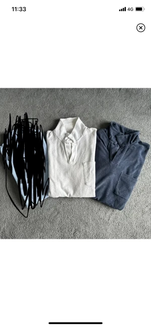 Frotté t-shirts - Säljer helst båda tsm men går att köpa enskilt också 