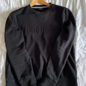 Hugo boss hoodie stl S men passar även för folk som har M. Äkta 100%