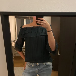 Grön topp - En grön topp som passar till alla tillfällen💘💘🐆