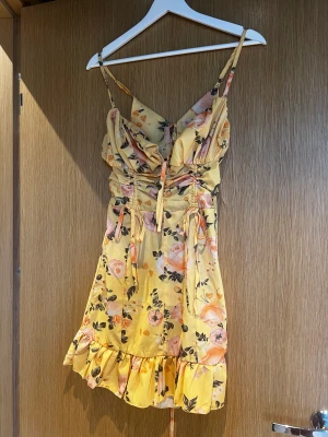 Fin sommar klänning  - Aldrig använd! Perfekt för midsommar 