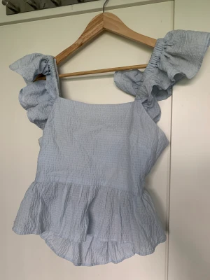 Blå topp🩵 - Blå topp från H&M🩵