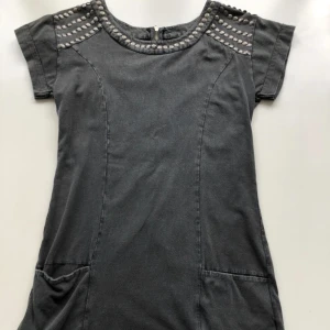 Topp - Gullig topp som jag säljer åt min moster❤️❤️