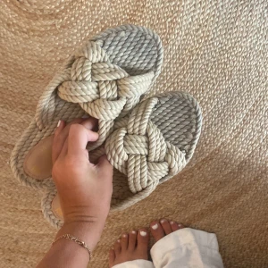 Sandaler - Som nya, nypris 800! 