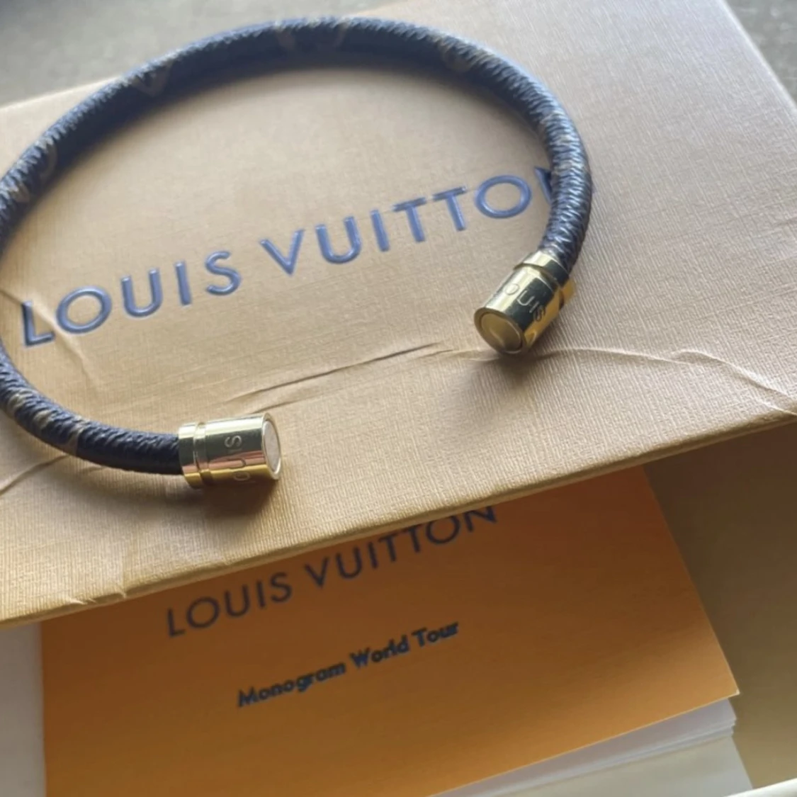 Lv armband  - 91