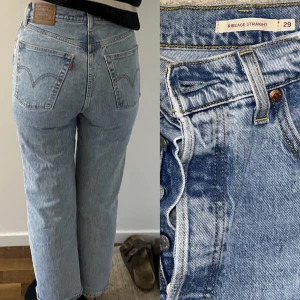 Levis Ribcage W29/L27 - Gott skick, jag är 172cm lång.