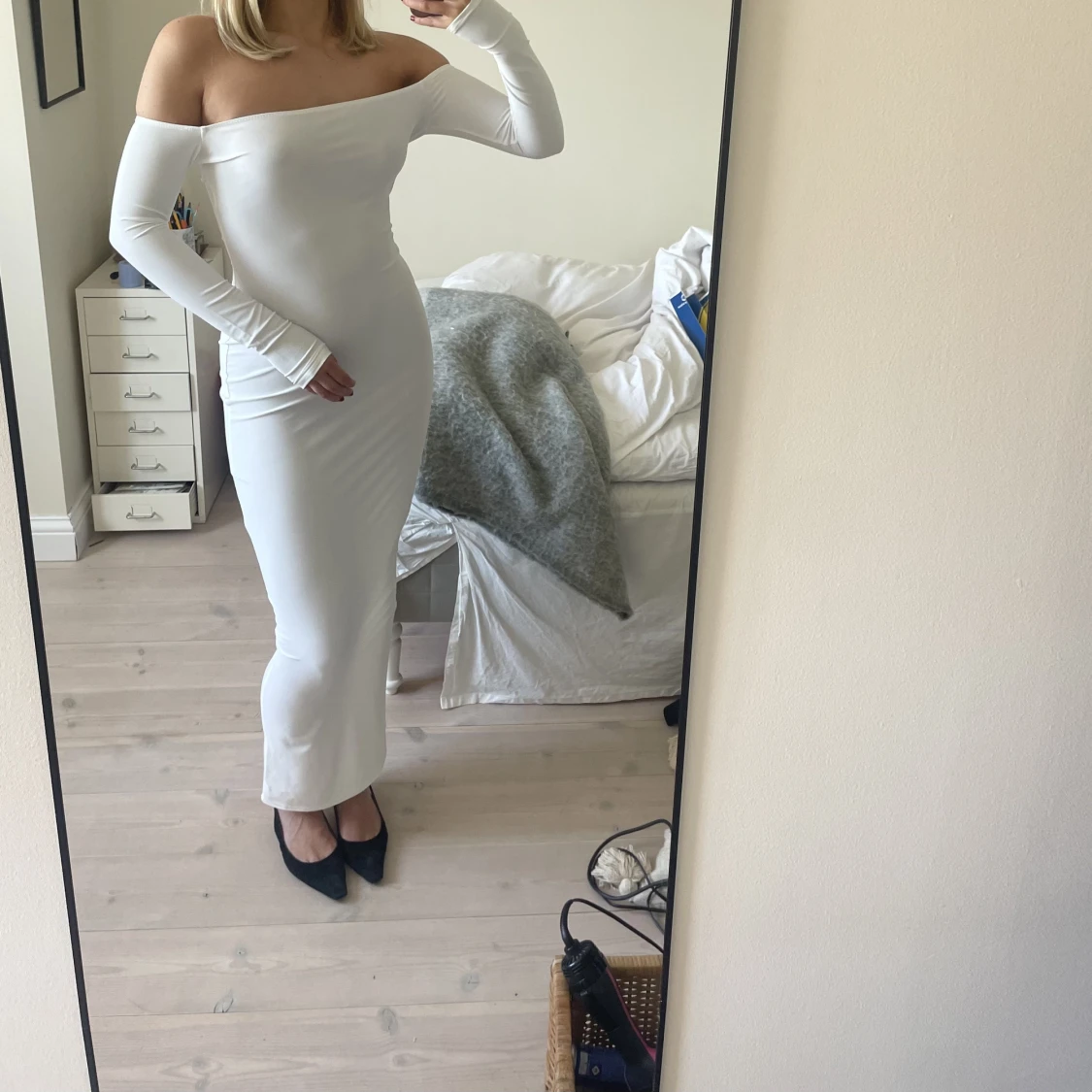 Off shoulder klänning