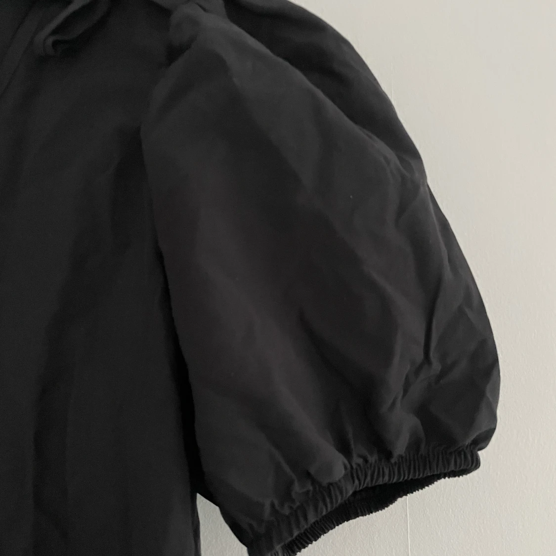 SVART KLÄNNING - 91